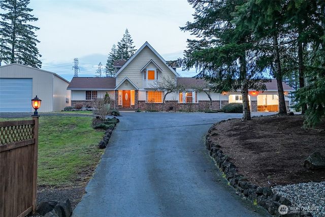 1911 E Island Lake Drive, Shelton, WA 98584