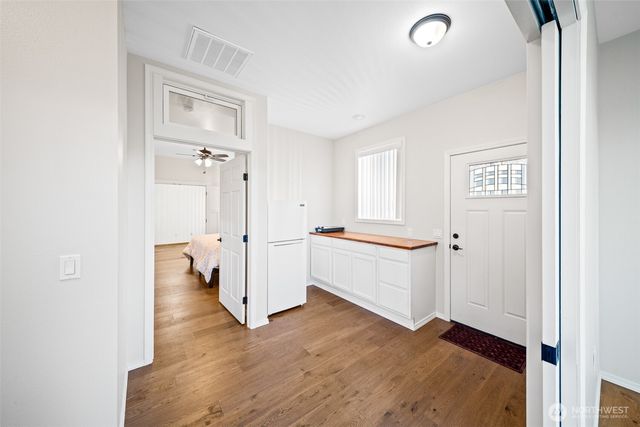 1911 E Island Lake Drive, Shelton, WA 98584