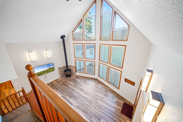 1911 E Island Lake Drive, Shelton, WA 98584