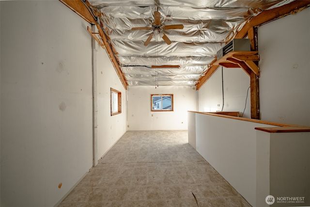 1911 E Island Lake Drive, Shelton, WA 98584