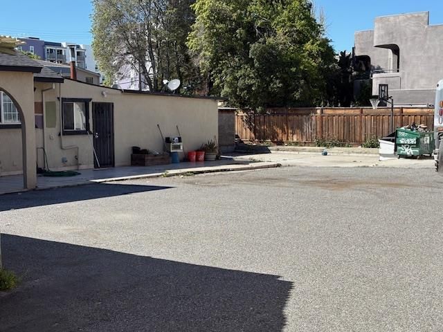 1261 W San Carlos Street, San Jose, CA 95126