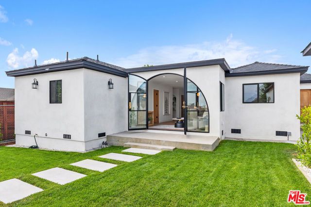 5168 Southridge Avenue, Los Angeles, CA 90043