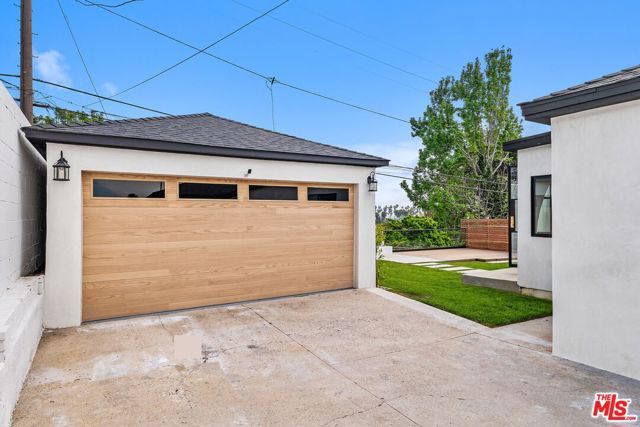 5168 Southridge Avenue, Los Angeles, CA 90043