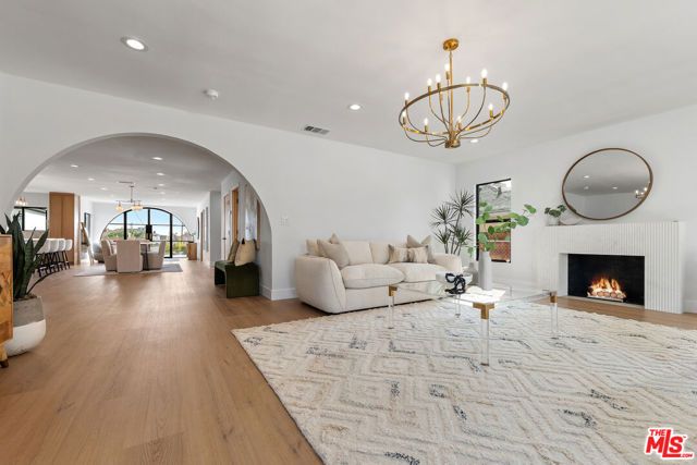 5168 Southridge Avenue, Los Angeles, CA 90043