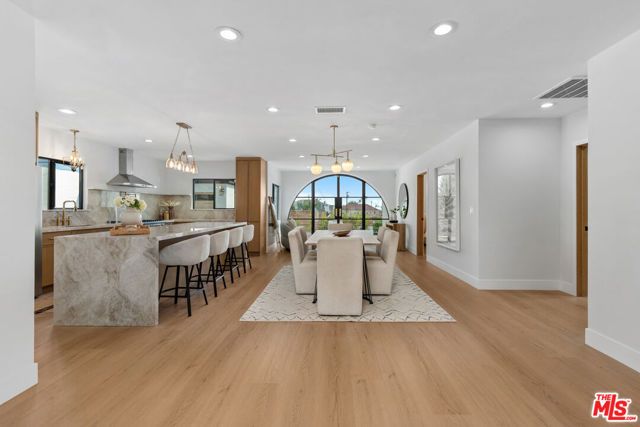 5168 Southridge Avenue, Los Angeles, CA 90043