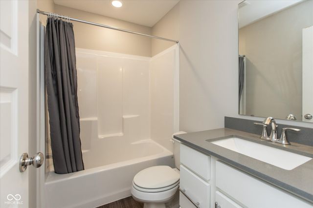 7247 Barker Street, Carmel, IN 46033