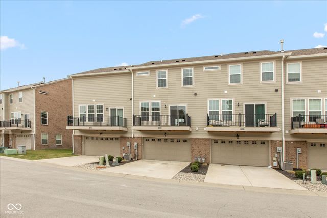 7247 Barker Street, Carmel, IN 46033