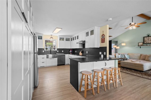 11993 Ranchwood Road, Prairie Grove, AR 72753