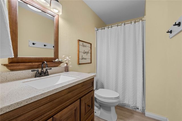 11993 Ranchwood Road, Prairie Grove, AR 72753