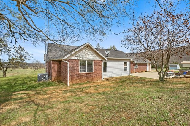 11993 Ranchwood Road, Prairie Grove, AR 72753