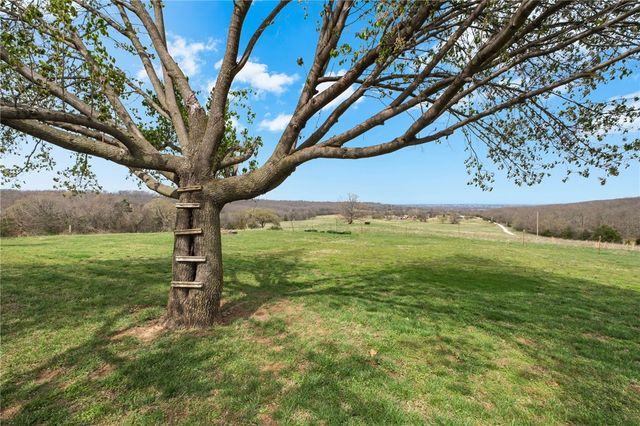 11993 Ranchwood Road, Prairie Grove, AR 72753