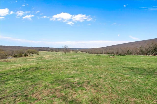 11993 Ranchwood Road, Prairie Grove, AR 72753