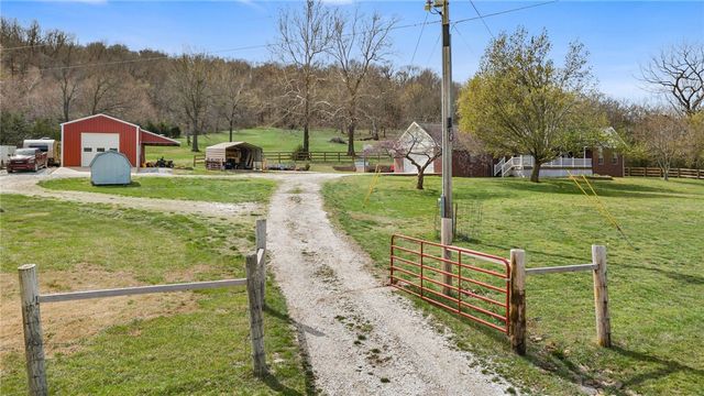 11993 Ranchwood Road, Prairie Grove, AR 72753