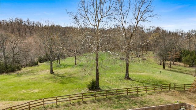 11993 Ranchwood Road, Prairie Grove, AR 72753