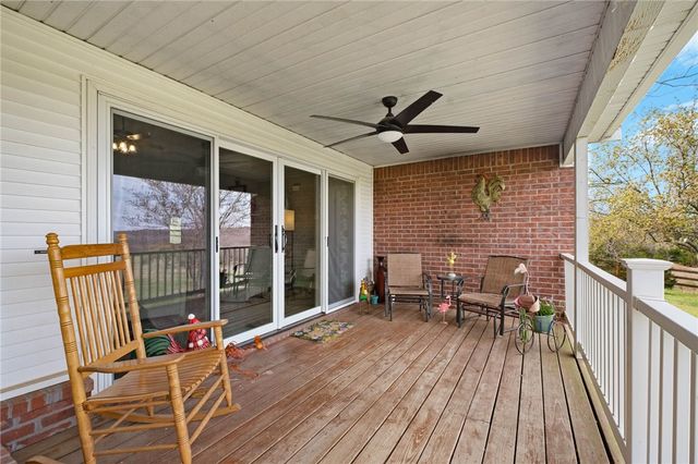 11993 Ranchwood Road, Prairie Grove, AR 72753