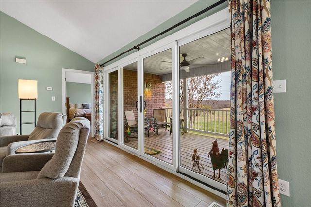 11993 Ranchwood Road, Prairie Grove, AR 72753