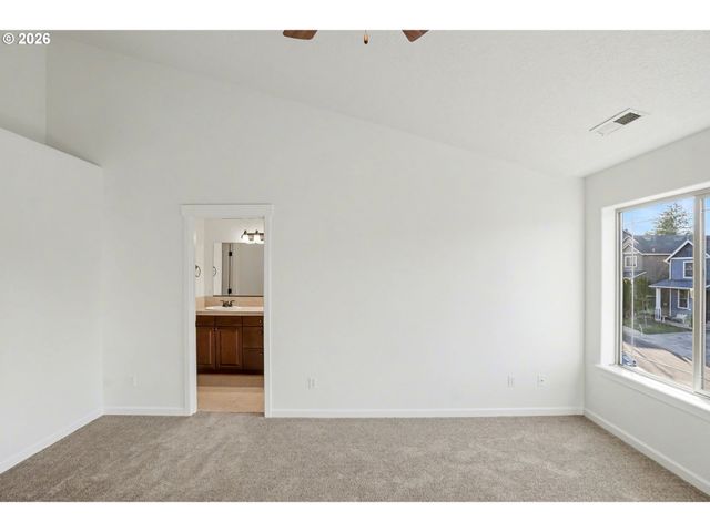 830 LIMELIGHT Ave, Salem, OR 97304