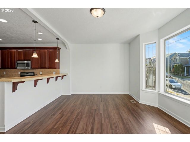 830 LIMELIGHT Ave, Salem, OR 97304