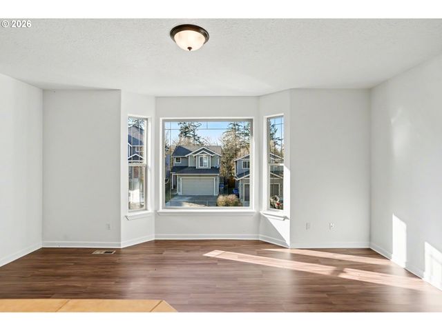 830 LIMELIGHT Ave, Salem, OR 97304