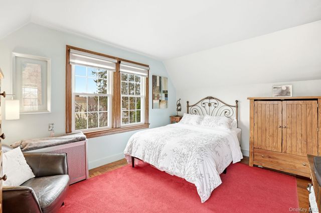 11 Van Buren Place, White Plains, NY 10603