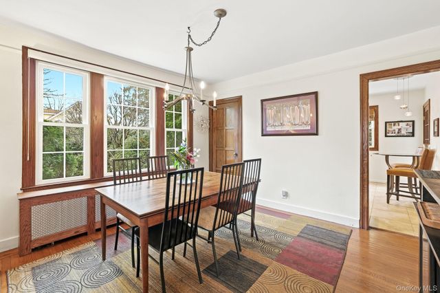 11 Van Buren Place, White Plains, NY 10603