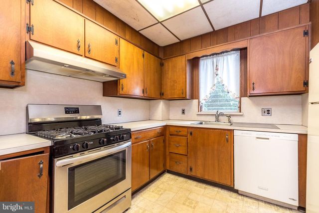 52 FRANKLIN AVE, Souderton, PA 18964