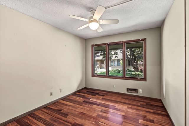 10275 Scarborough Road, Bloomington, MN 55437