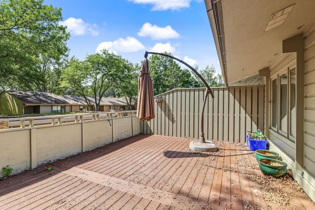 10275 Scarborough Road, Bloomington, MN 55437
