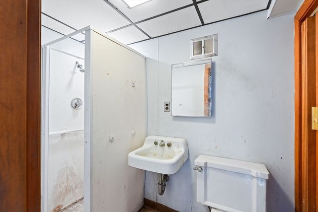 58 Oliver Street, Fitchburg, MA 01420