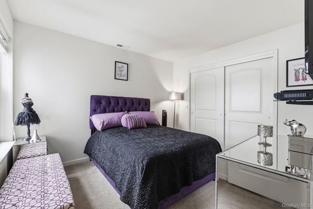 8 Atwood Drive, Middletown, NY 10940