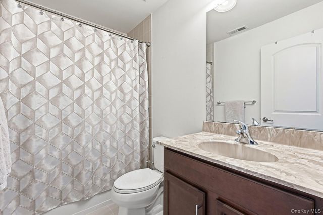 8 Atwood Drive, Middletown, NY 10940