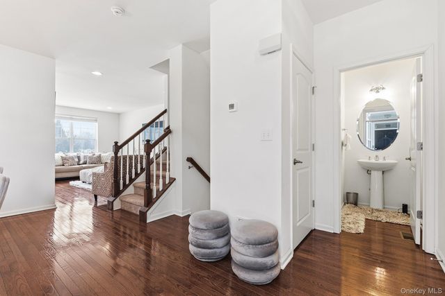 8 Atwood Drive, Middletown, NY 10940