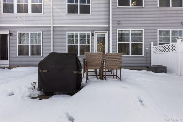 8 Atwood Drive, Middletown, NY 10940