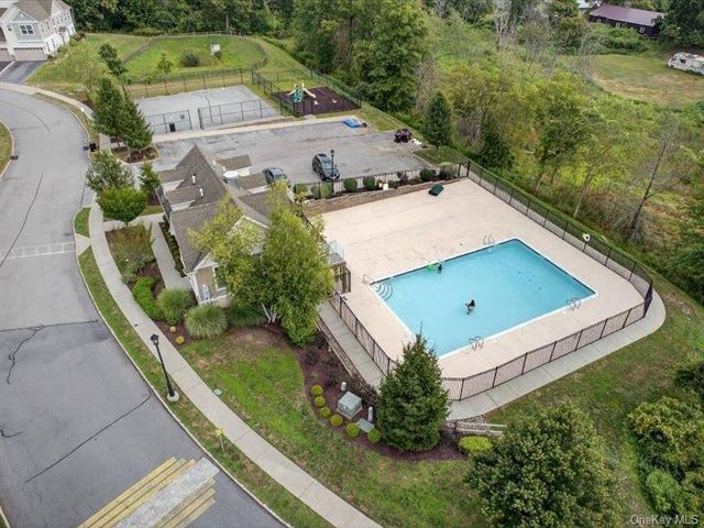 8 Atwood Drive, Middletown, NY 10940