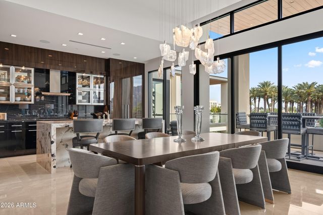 6587 N PALMERAIE Boulevard 2046, Paradise Valley, AZ 85253