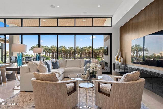 6587 N PALMERAIE Boulevard 2046, Paradise Valley, AZ 85253