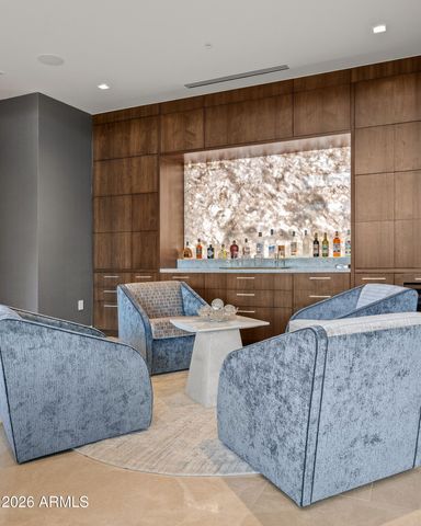 6587 N PALMERAIE Boulevard 2046, Paradise Valley, AZ 85253