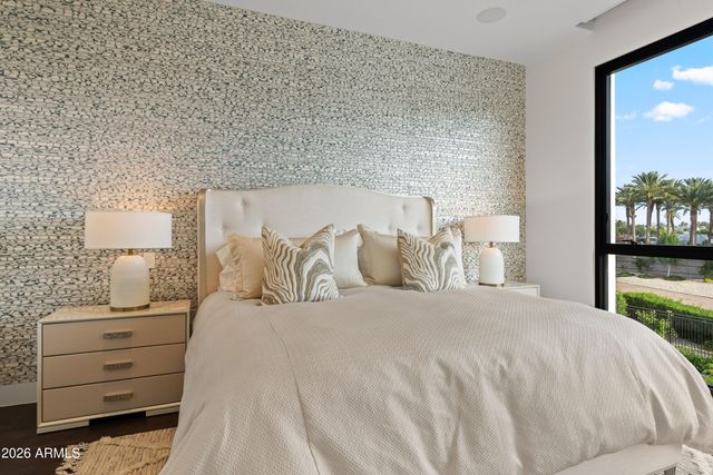 6587 N PALMERAIE Boulevard 2046, Paradise Valley, AZ 85253