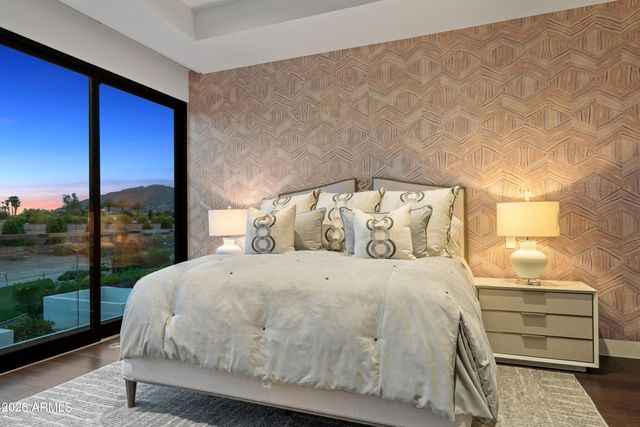 6587 N PALMERAIE Boulevard 2046, Paradise Valley, AZ 85253