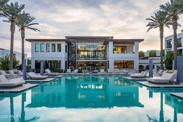 6587 N PALMERAIE Boulevard 2046, Paradise Valley, AZ 85253