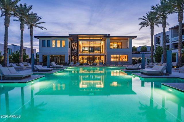 6587 N PALMERAIE Boulevard 2046, Paradise Valley, AZ 85253