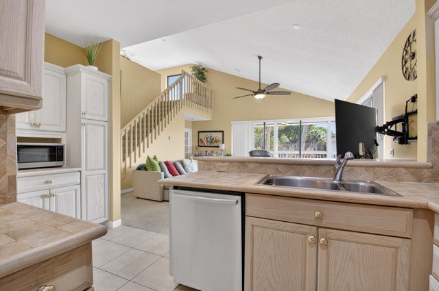 19263 Sabal Lake Drive 5094, Boca Raton, FL 33434