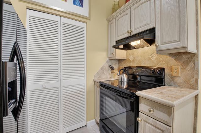 19263 Sabal Lake Drive 5094, Boca Raton, FL 33434