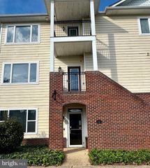 305 CENTENNIAL ST #201 K, La Plata, MD 20646