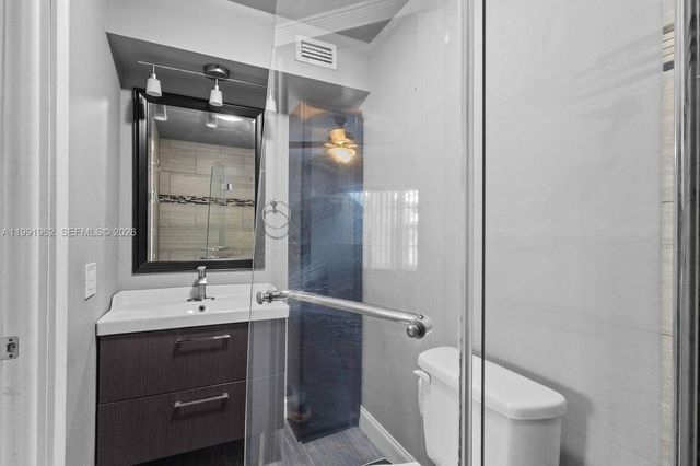 8069 SW 18th Ct 4-7, Davie, FL 33324