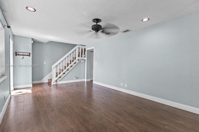 8069 SW 18th Ct 4-7, Davie, FL 33324