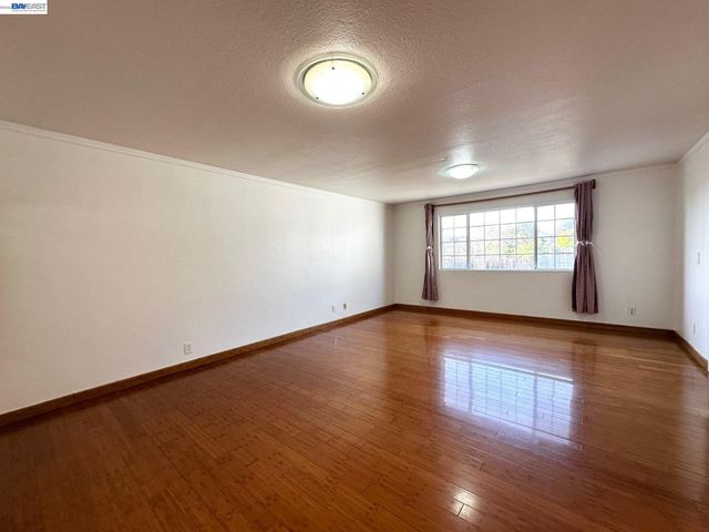 350 Cherrywood Ave, San Leandro, CA 94577