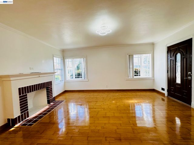 350 Cherrywood Ave, San Leandro, CA 94577