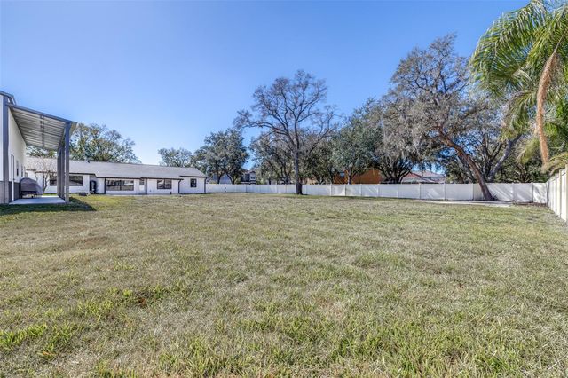 6126 NATIVE WOODS DRIVE, Tampa, FL 33625