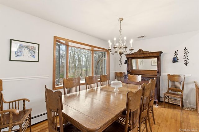 5 Cherrylawn Lane, Northport, NY 11768